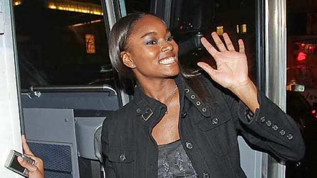 09_damaris-lewis_party.jpg